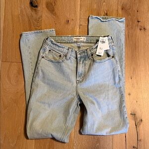 Abercrombie Curve Love Straight Leg Jeans